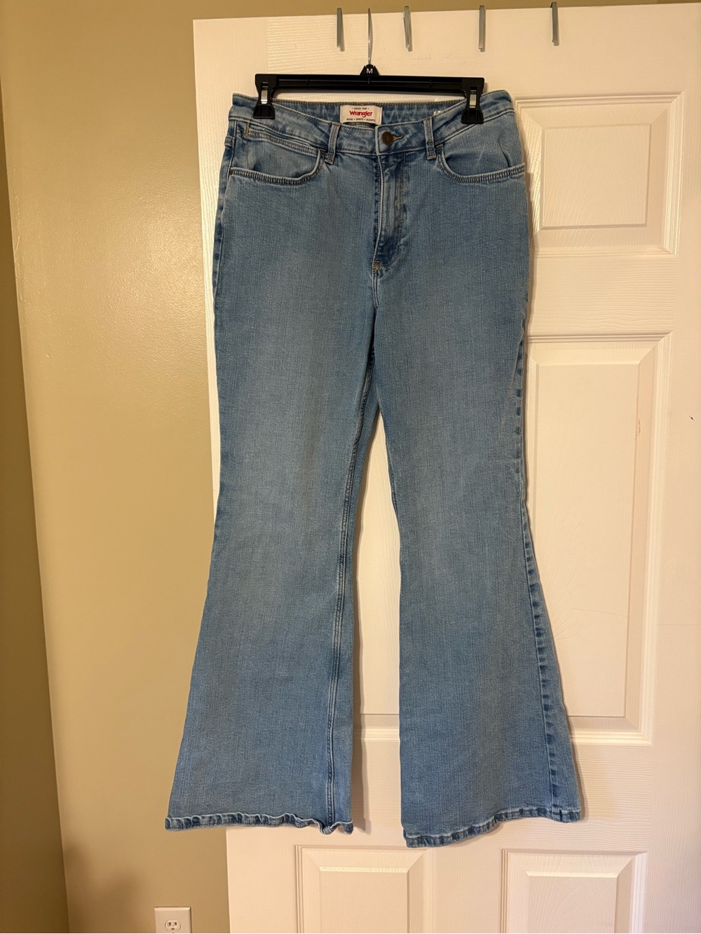 Wrangler Jeans Size 8 Light Wash Flare Leg High Rise Stretch Denim Retro